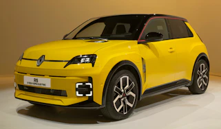Renault 5 - front