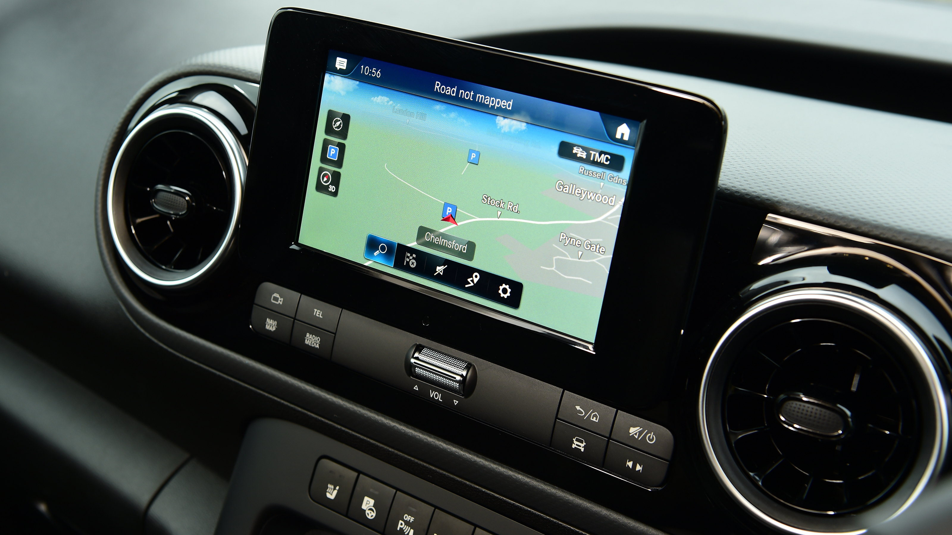 Mercedes E-Citan - infotainment screen