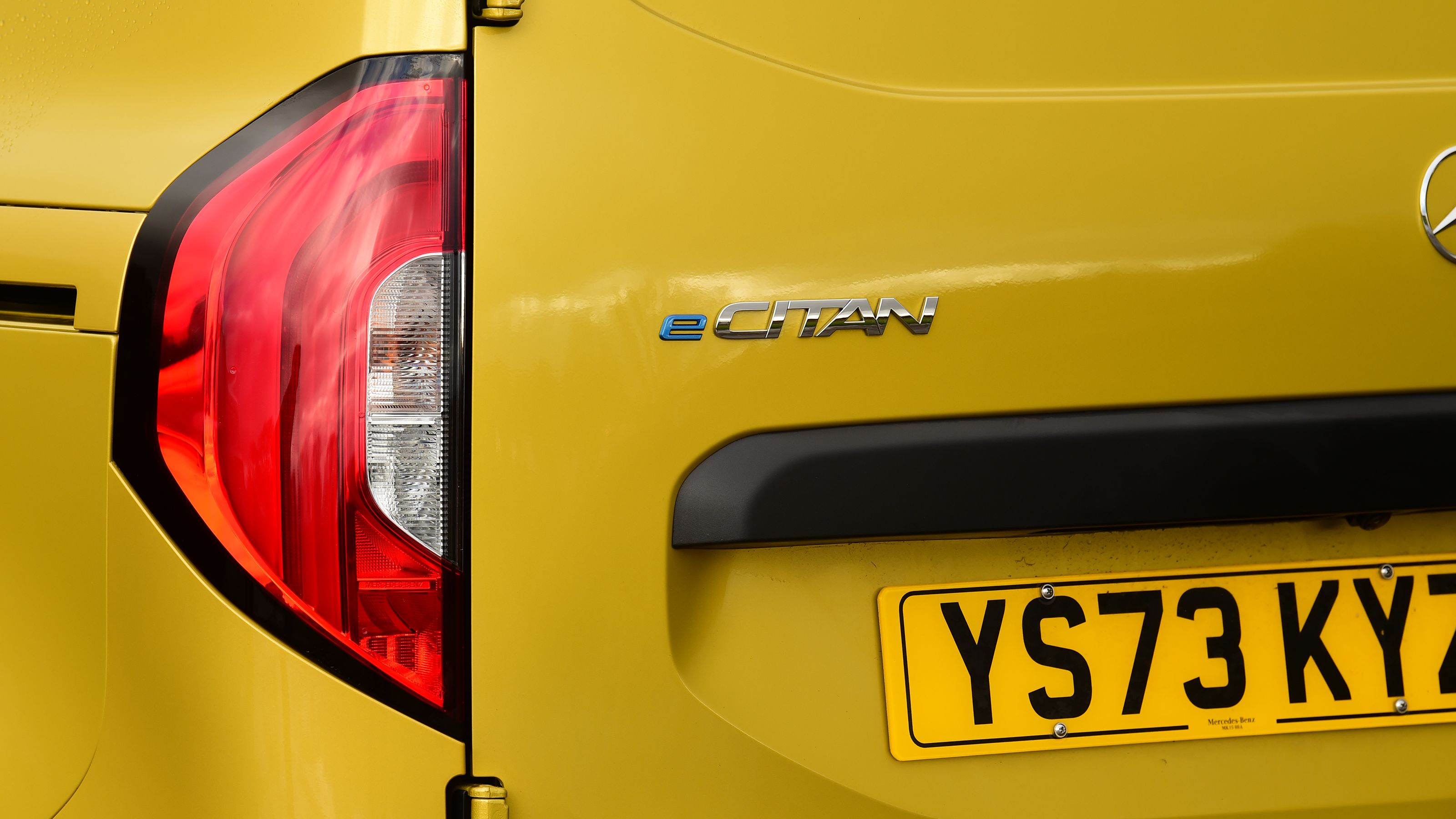 Mercedes E-Citan - tail light