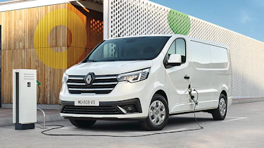 Renault Trafic E-Tech - charging