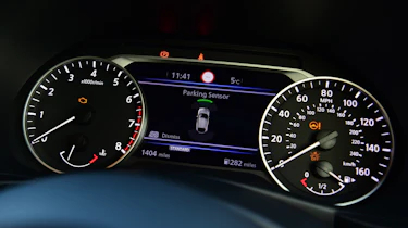 Used Nissan Juke Mk2 - dials