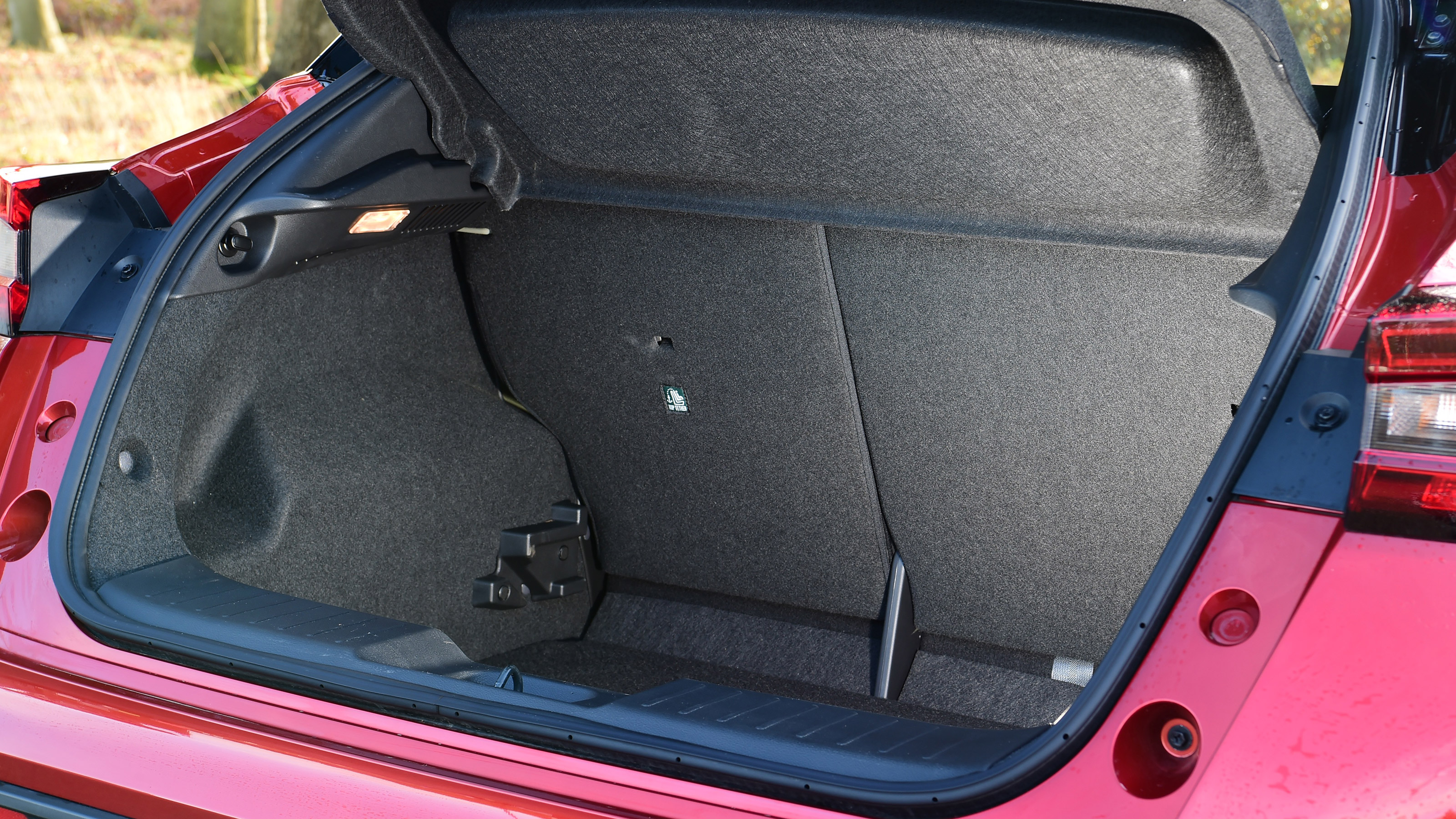 Used Nissan Juke Mk2 - boot