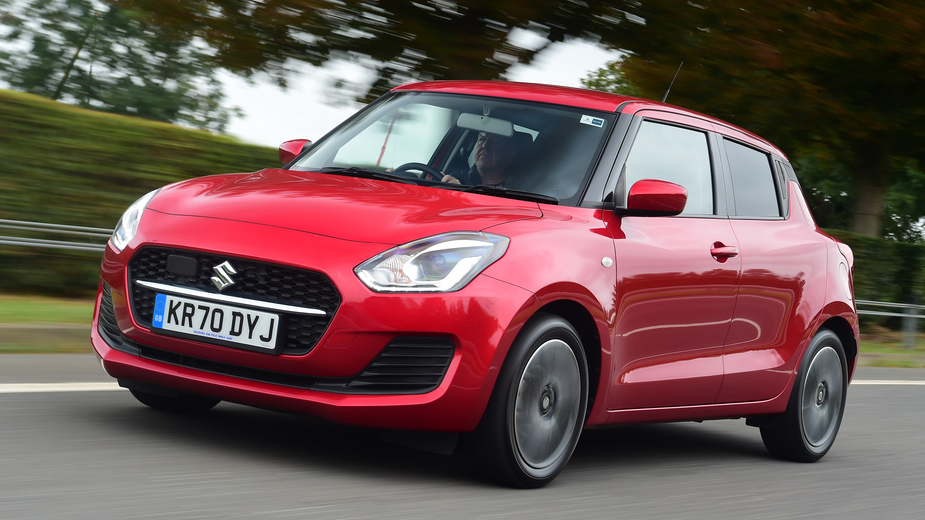 Used Suzuki Swift Mk7 - front action