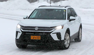 New Volkswagen T-Roc - front