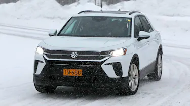 New Volkswagen T-Roc - front
