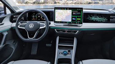 Volkswagen Tiguan - dash
