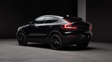 Volvo EC40 Black Edition - rear