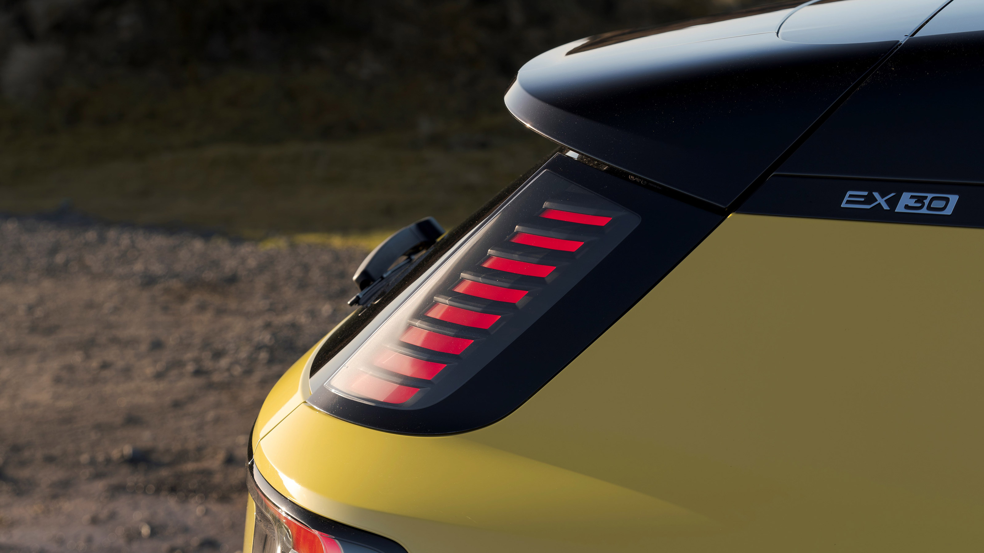 Volvo EX30 - rear detail