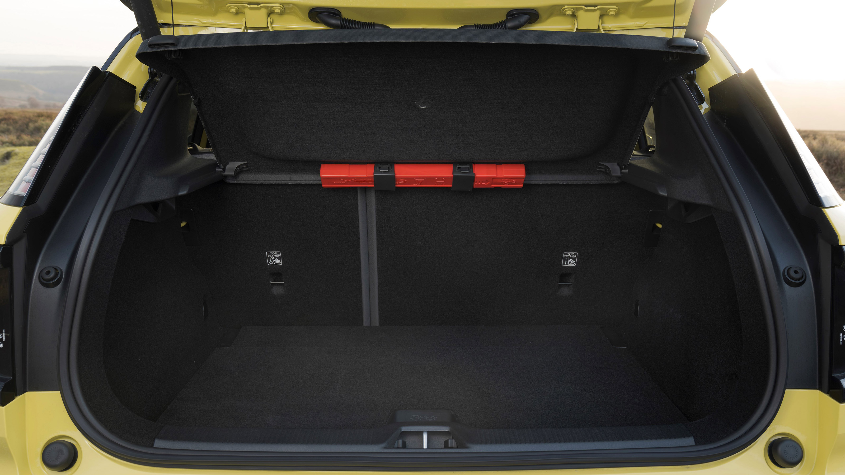 Volvo EX30 - boot