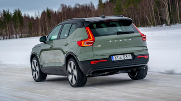 Volvo EX40 prototype - rear tracking