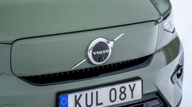 Volvo EX40 prototype - front badge