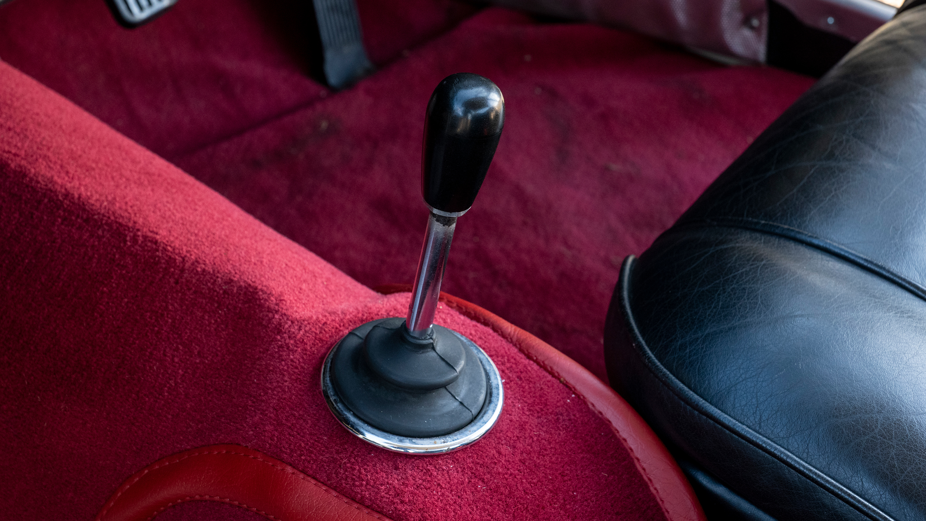Volvo P1800 - gearstick
