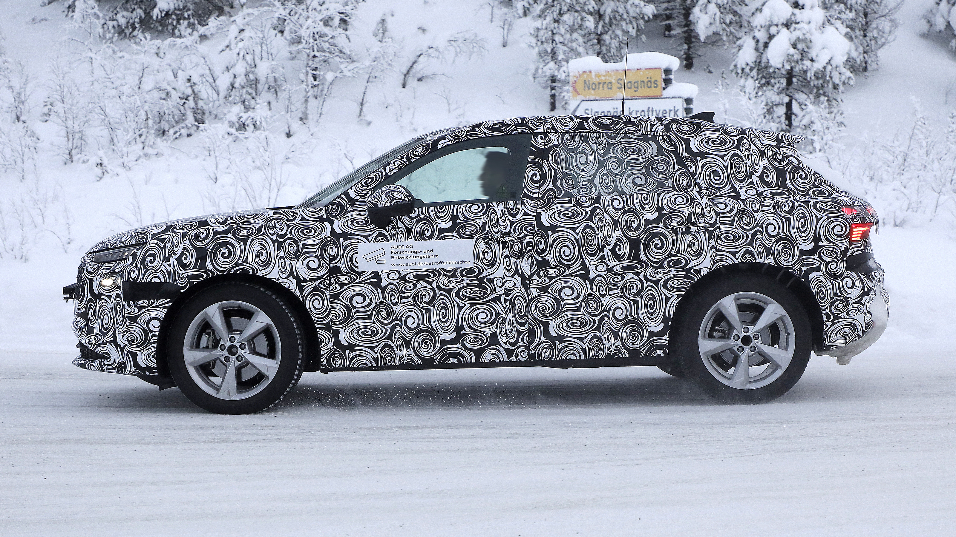 2024 Audi Q3 spyshot - side