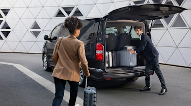 Citroen e-SpaceTourer - rear