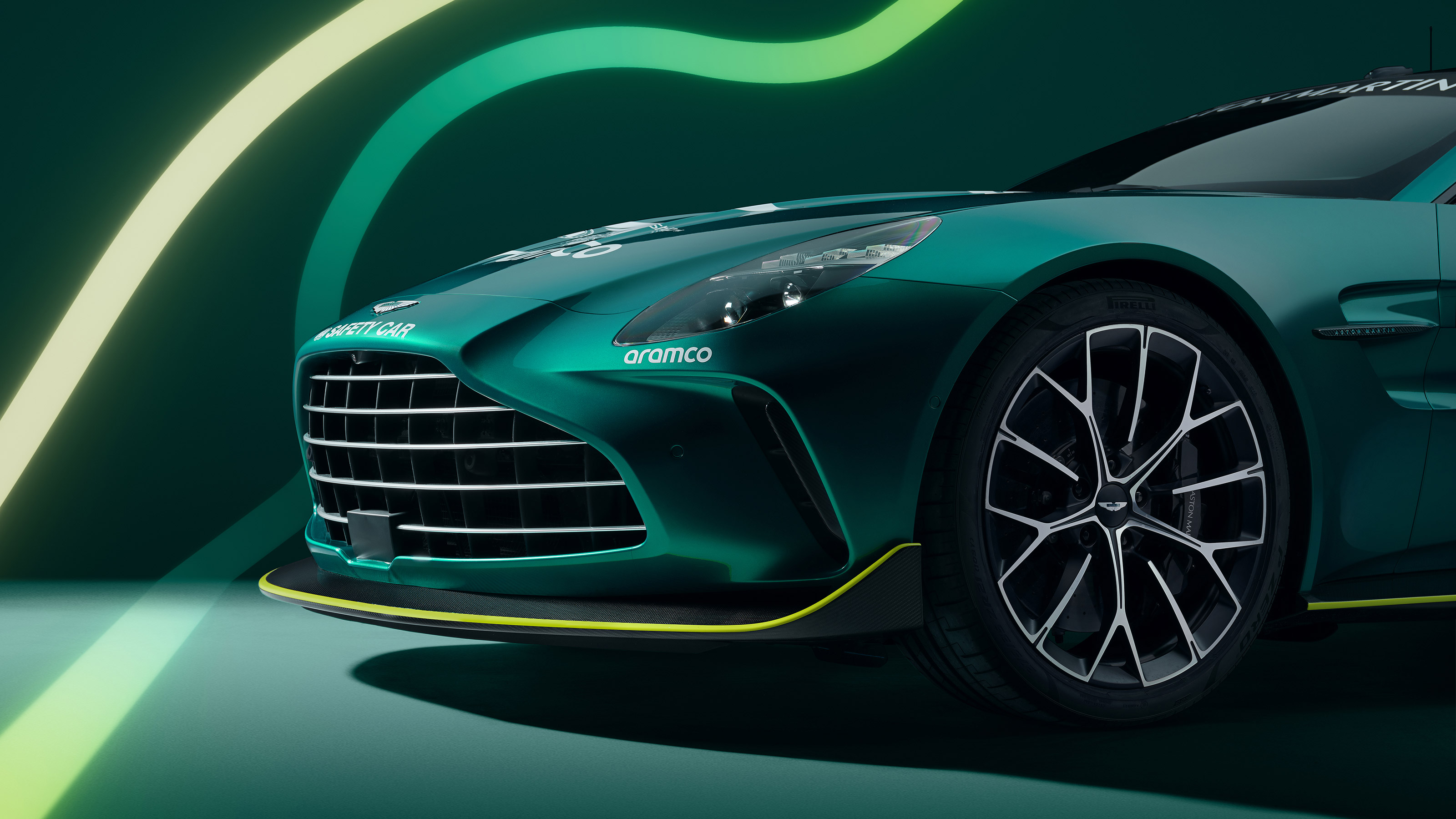 Aston Martin Vantage F1 Safety Car - front detail