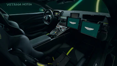 Aston Martin Vantage F1 Safety Car - dash