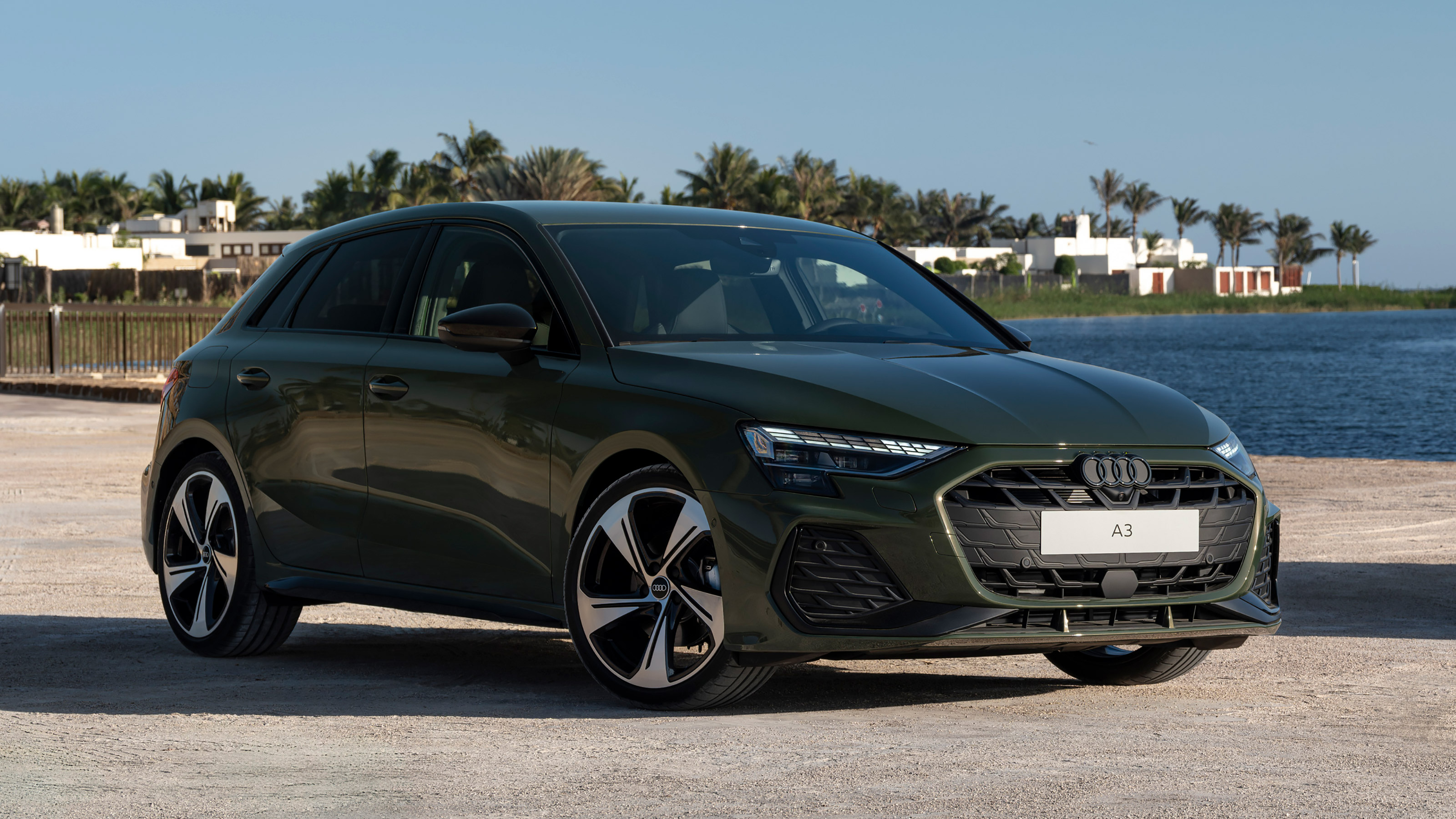 Audi A3 - front/side