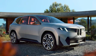BMW Vision Neue Klasse X concept - front