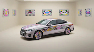 BMW i5 Nostokan art car - front quarter static