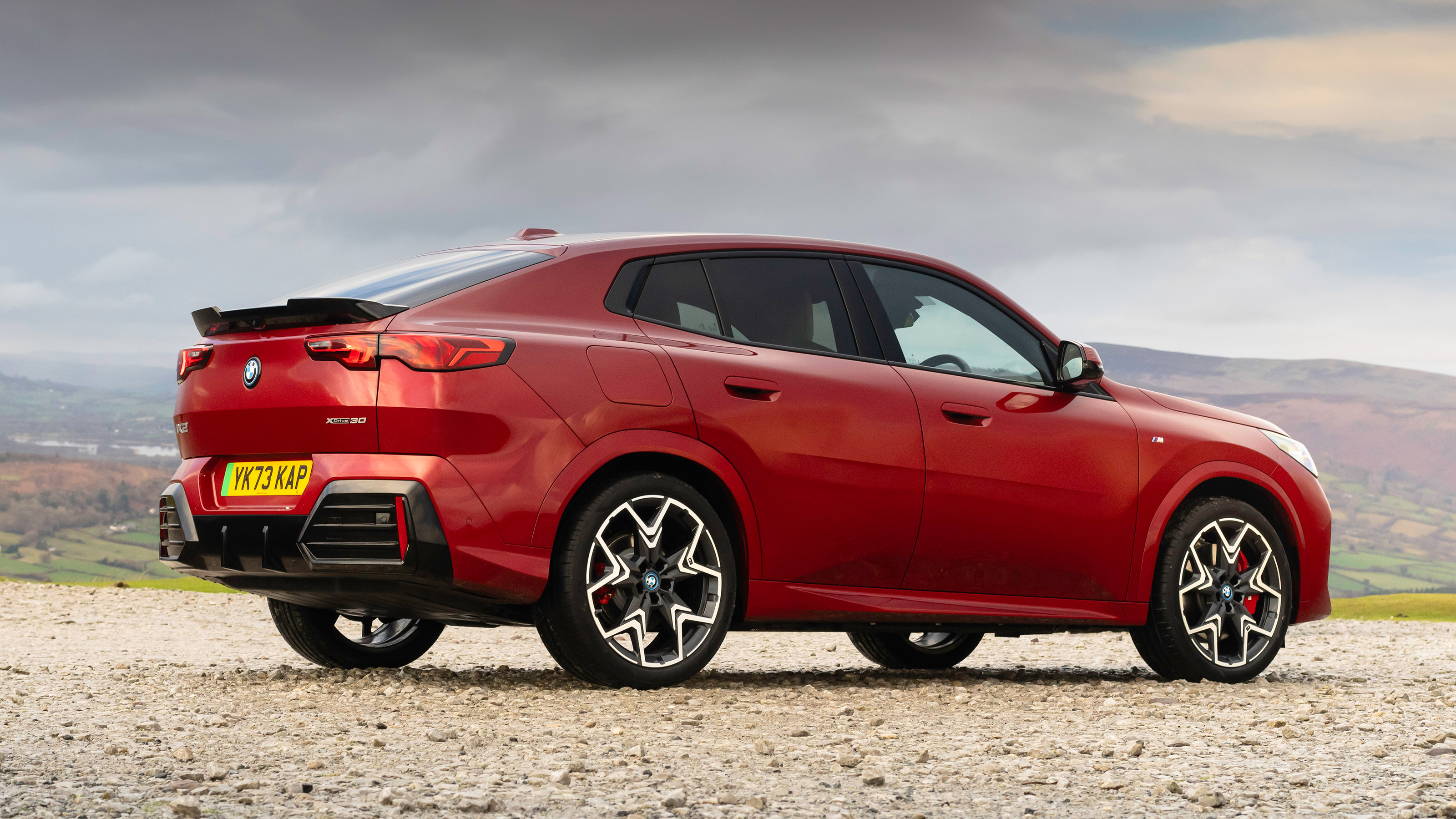 BMW iX2 xDrive30 M Sport - rear static