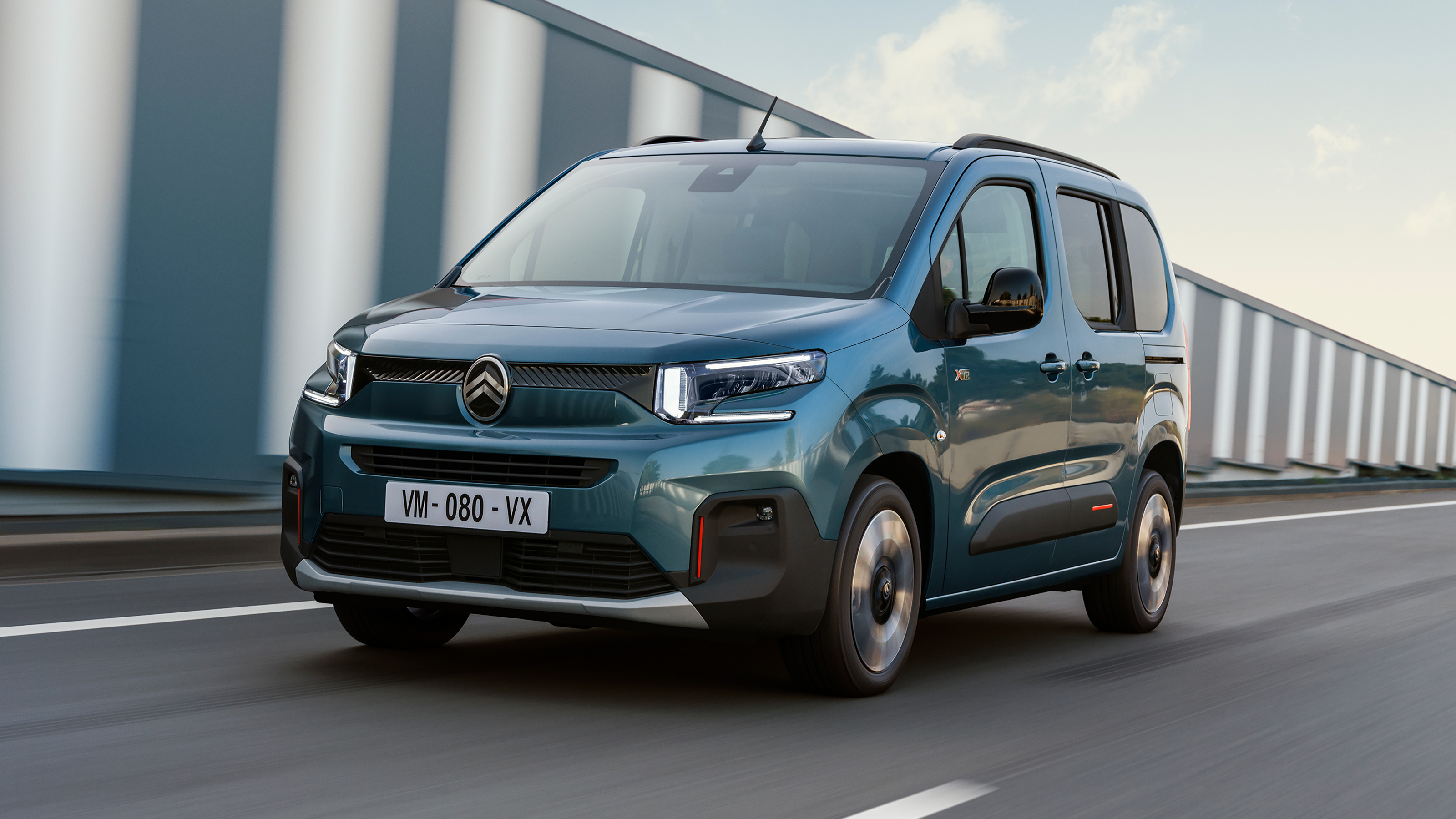 Citroen e-Berlingo facelift - front tracking