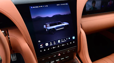 Yangwang U8 - screen