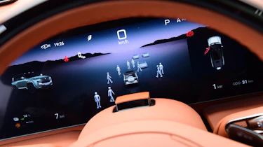 Yangwang U8 - dials