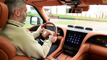 Yangwang U8 - driving