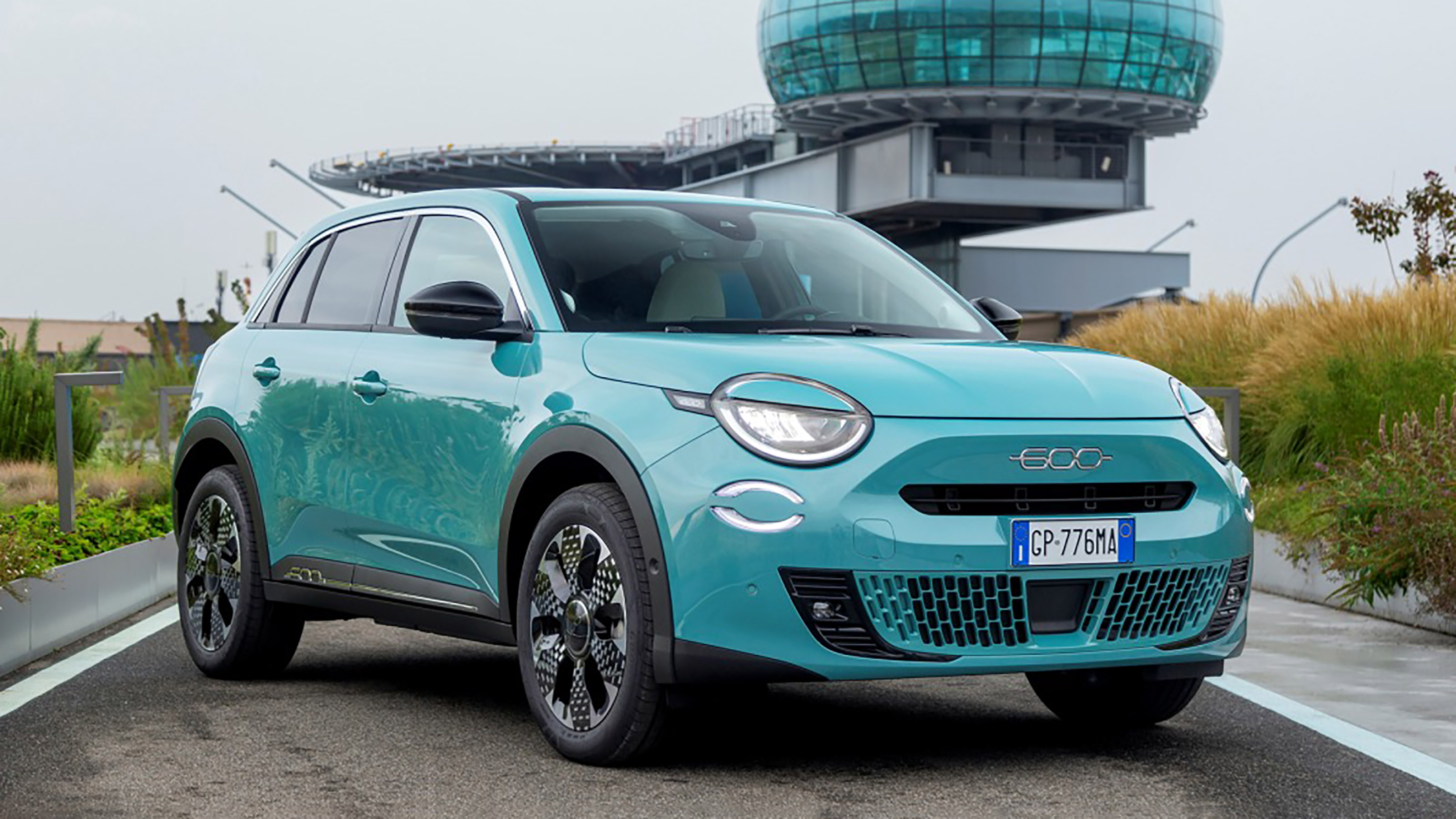 Fiat 600 Hybrid - front