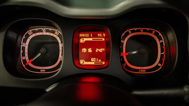 Fiat Panda Cross - dashboard dials