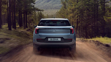 Ford Explorer - full rear