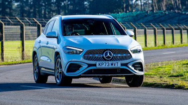 Mercedes GLA - front cornering