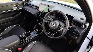 Honda e:Ny1 vs Hyundai Kona Electric - Honda e:Ny1 interior