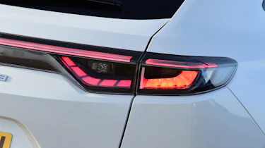 Honda e:Ny1 vs Hyundai Kona Electric - Honda e:Ny1 rear light