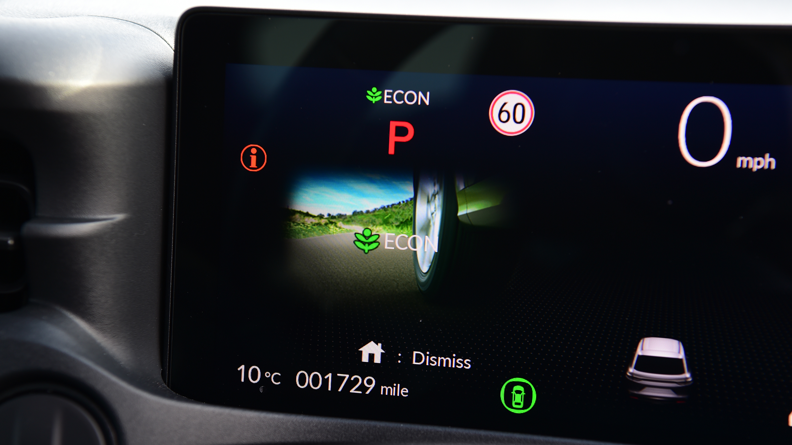 Honda e:Ny1 vs Hyundai Kona Electric - Honda e:Ny1 digital dashboard 