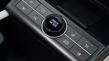 Honda e:Ny1 vs Hyundai Kona Electric - Hyundai Kona Electric centre console