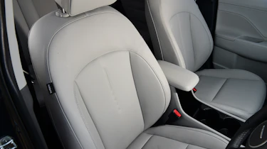Honda e:Ny1 vs Hyundai Kona Electric - Hyundai Kona Electric front seats
