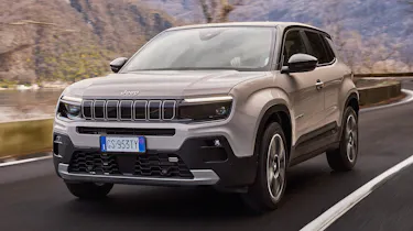 Jeep Avenger e-Hybrid - front