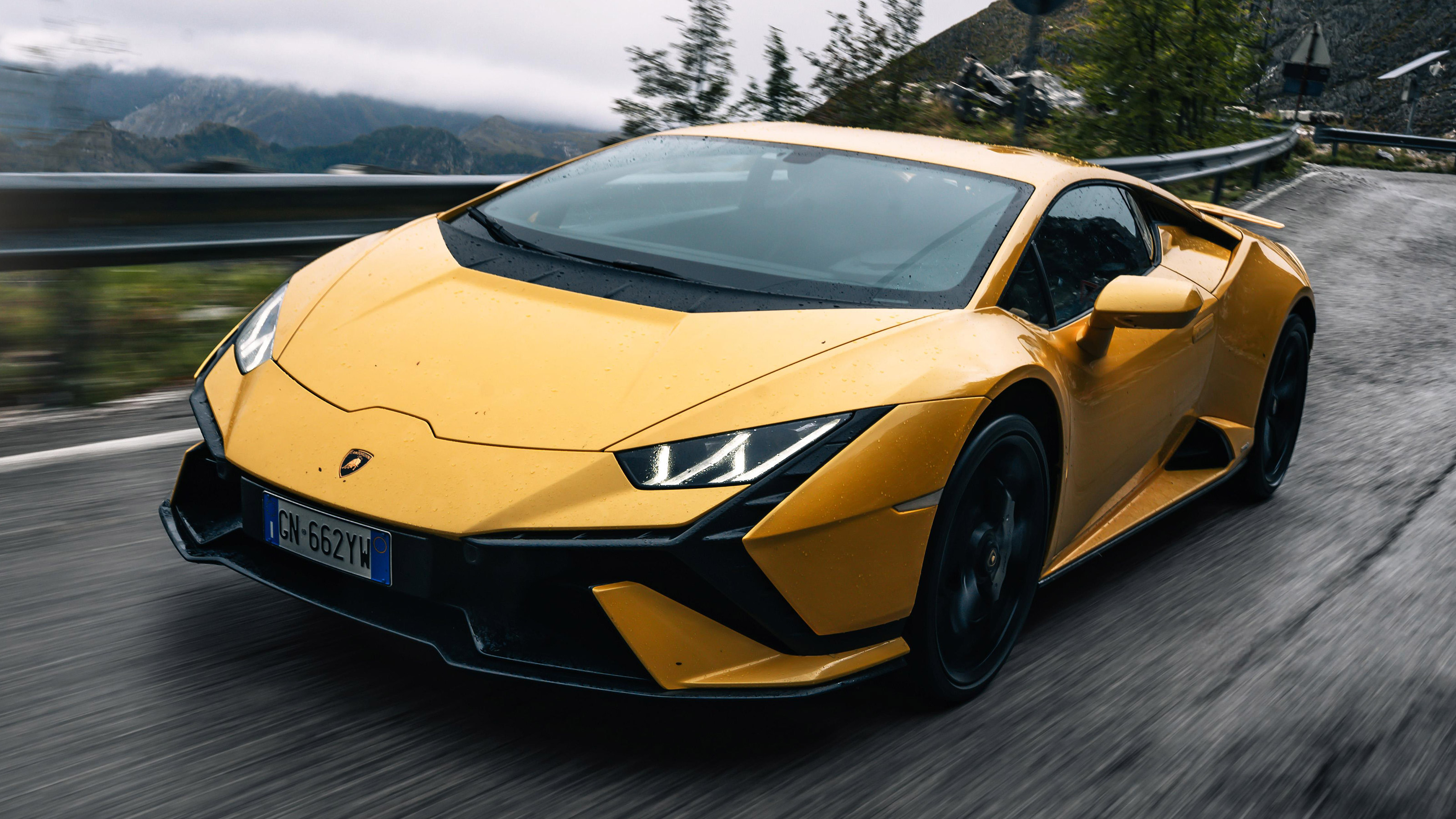 Lamborghini Huracan Tecnica - front