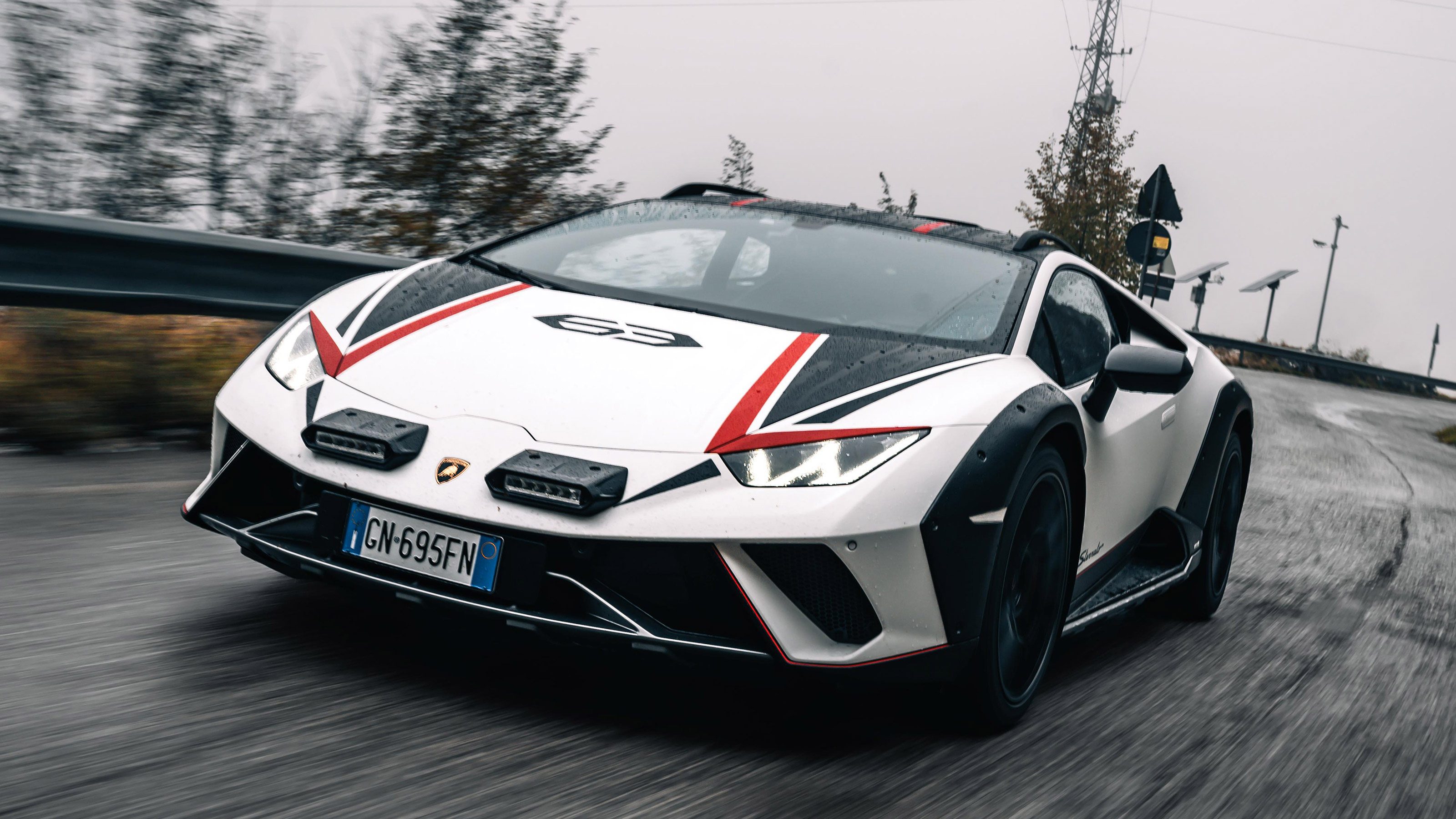 Lamborghini Huracan Sterrato - front