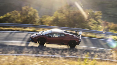 Lamborghini Huracan STO - side