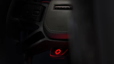 Land Rover Defender OCTA teaser 2