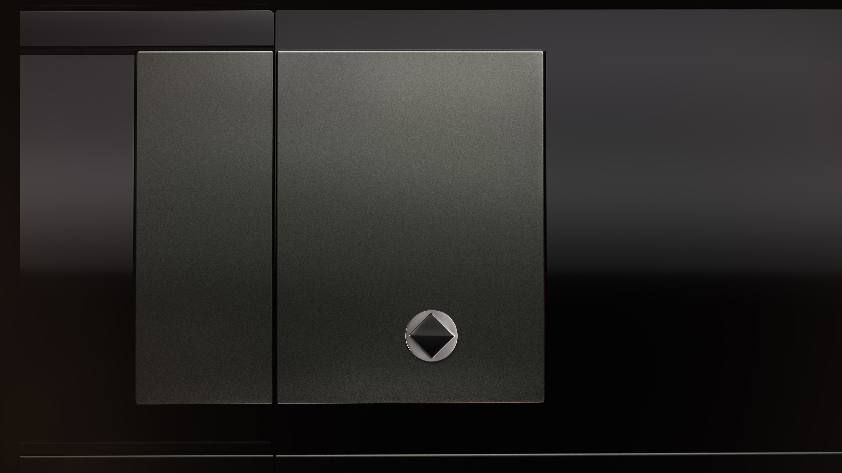 Land Rover Defender OCTA teaser 3