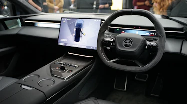 Lotus Emeya - dashboard