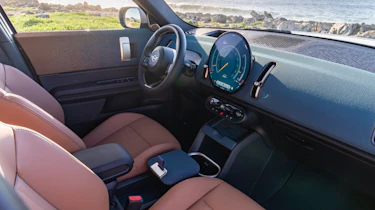 MINI Countryman SE - cabin