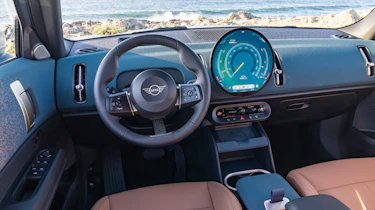MINI Countryman SE - dash