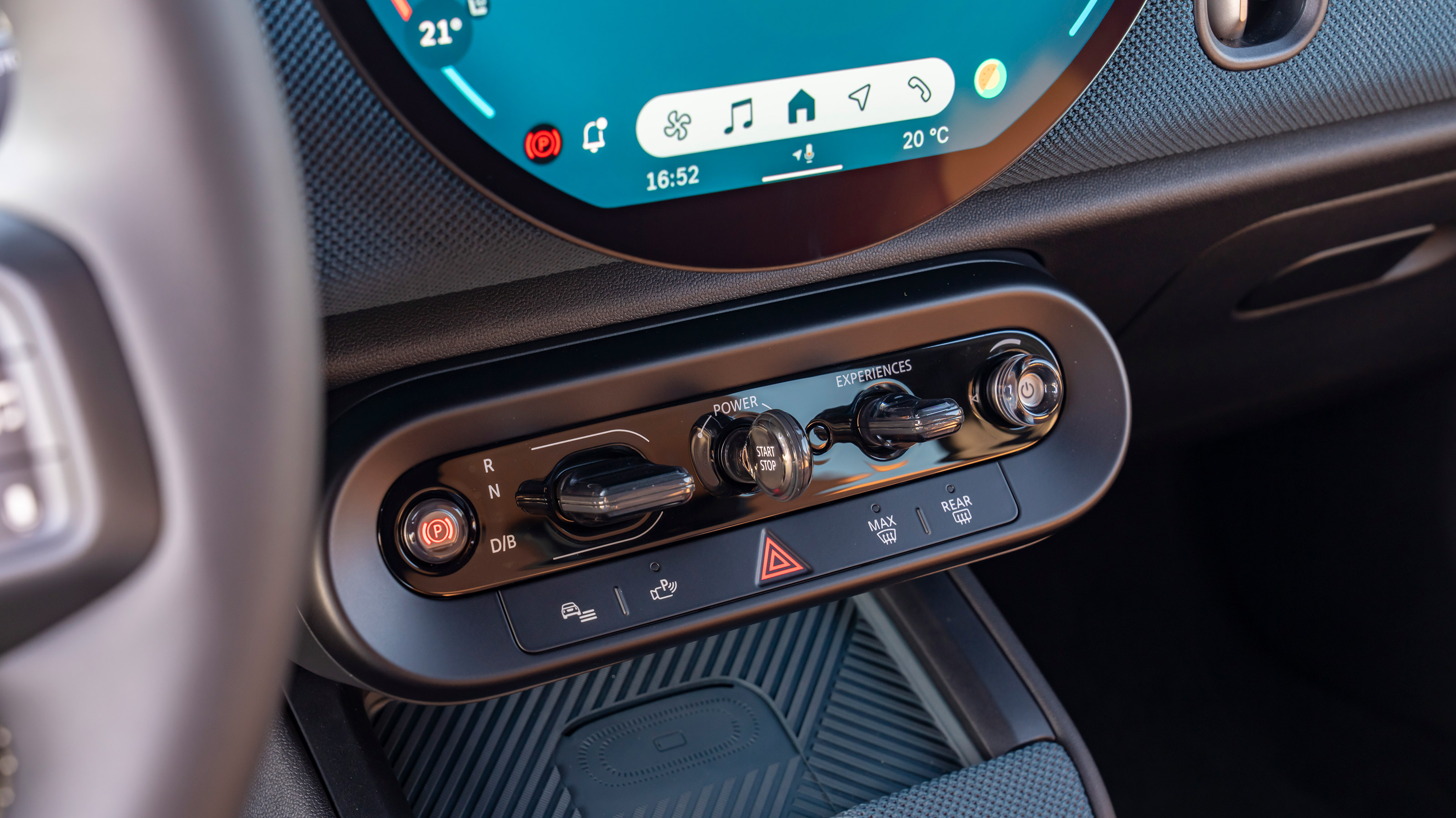 MINI Countryman SE - interior