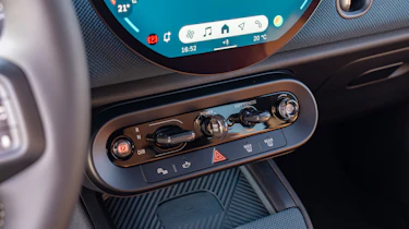 MINI Countryman SE - interior