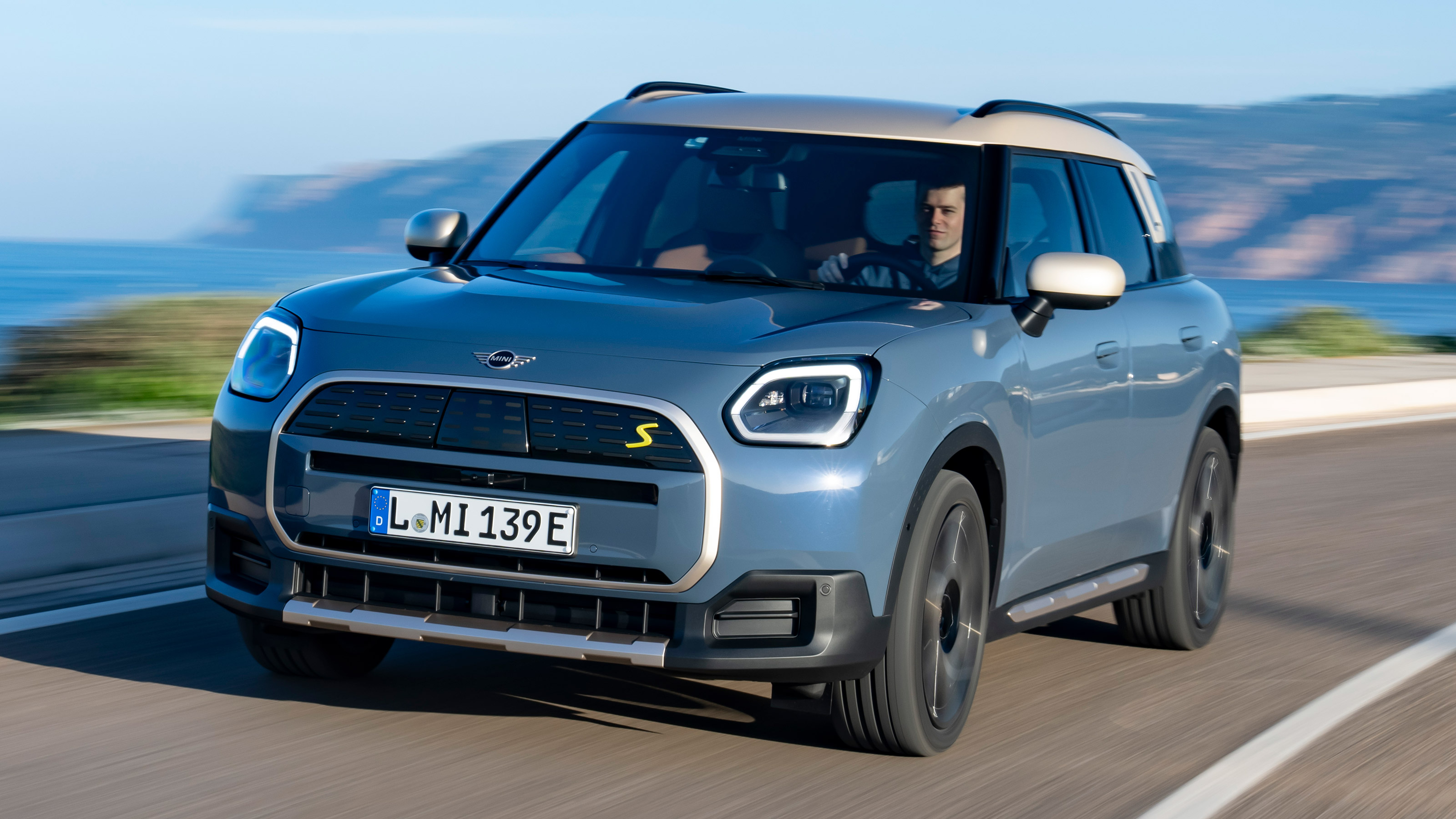 MINI Countryman SE - front