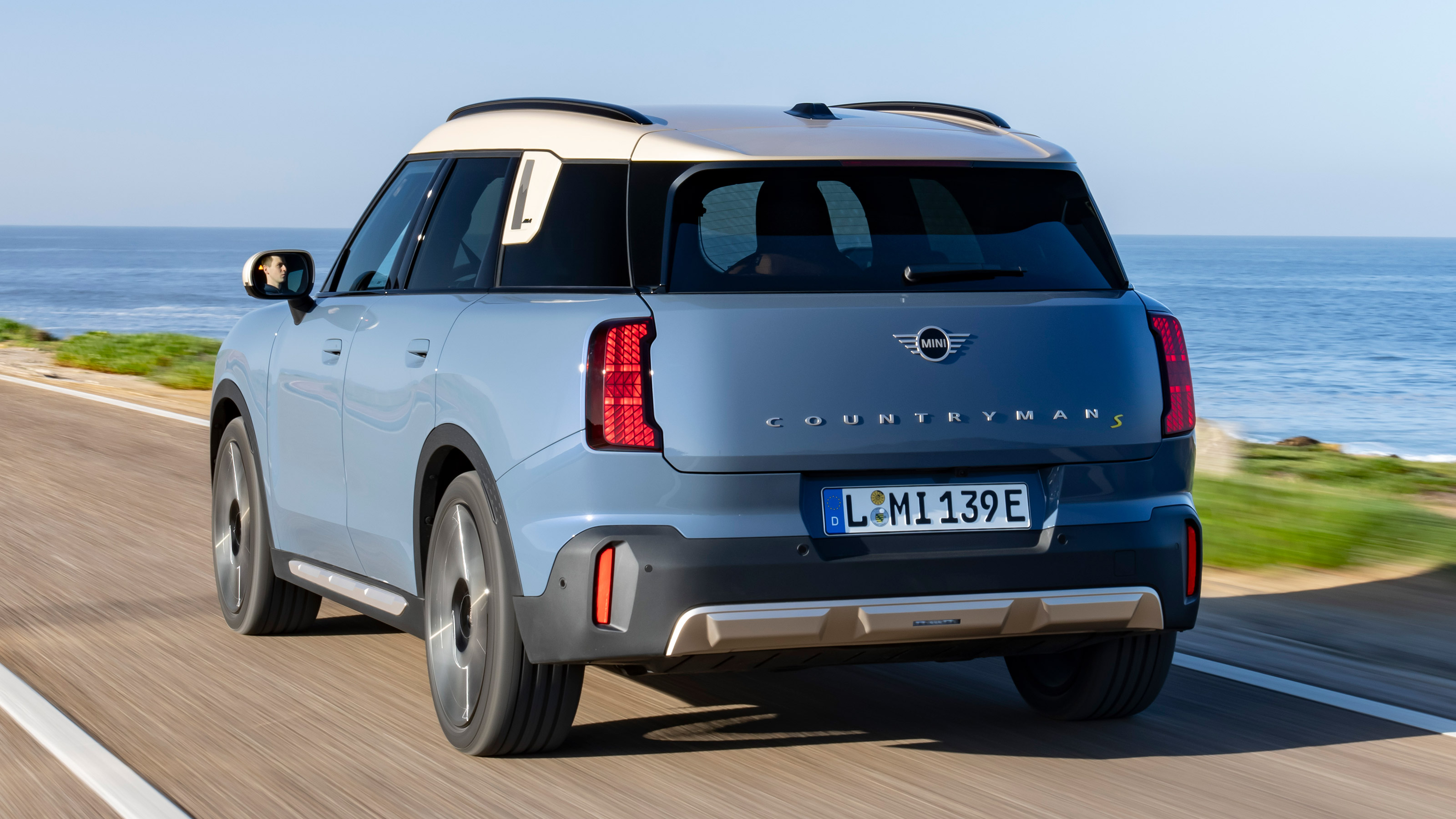 MINI Countryman SE - rear